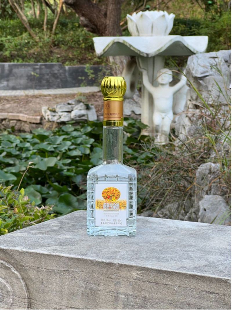 关注再评论一句吧#工厂实拍白酒厂#多种型号桶装白酒价格#本周报价